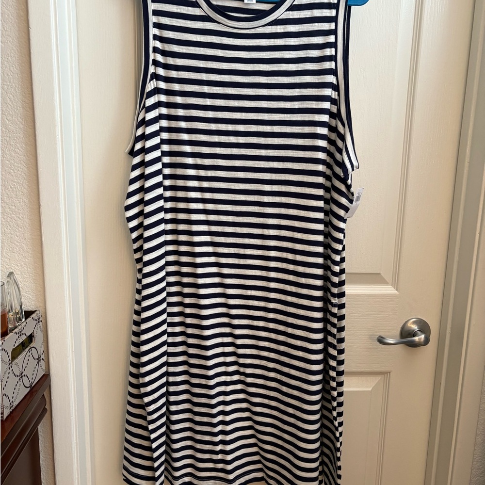 Old Navy Black and White Striped Midi Dress